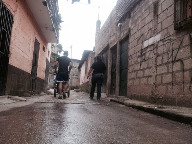Day in La Limonada | Alleys